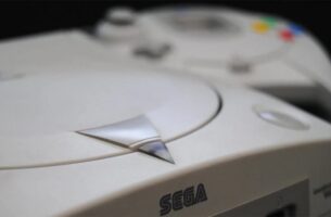 La maldición de SEGAGA, el juego que pronosticaba el fin de SEGA y se lanzó dos días antes de la desaparición de Dreamcast