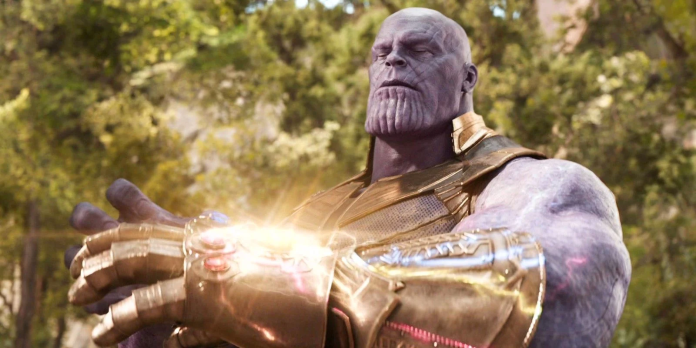 Thanos-with-Gauntlet-in-Avengers-Infinity-War-